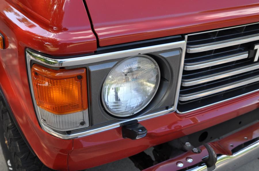 Детали экстерьера Toyota Land Cruiser 60 (FJ60) 1984 года  (NA) (фото 36 из 251)